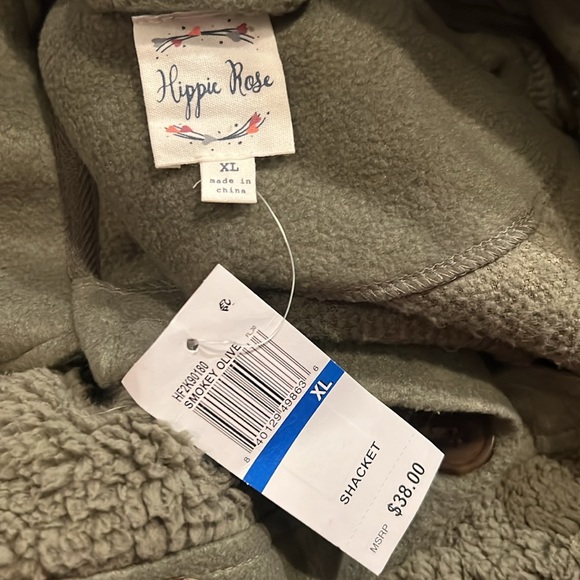NEW Hippie Rose Juniors' Sherpa Contrast-Trimmed Shacket, Smokey Olive Size XL - Picture 4 of 5